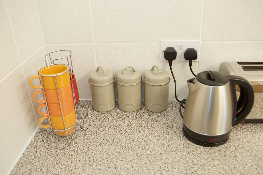 Bristol Serviced Lets - 152/154 Bath Road Exteriör bild